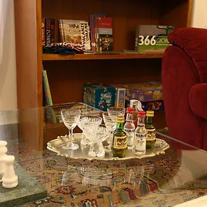 Houspitality Caesar Bed & Breakfast Bed and Breakfast